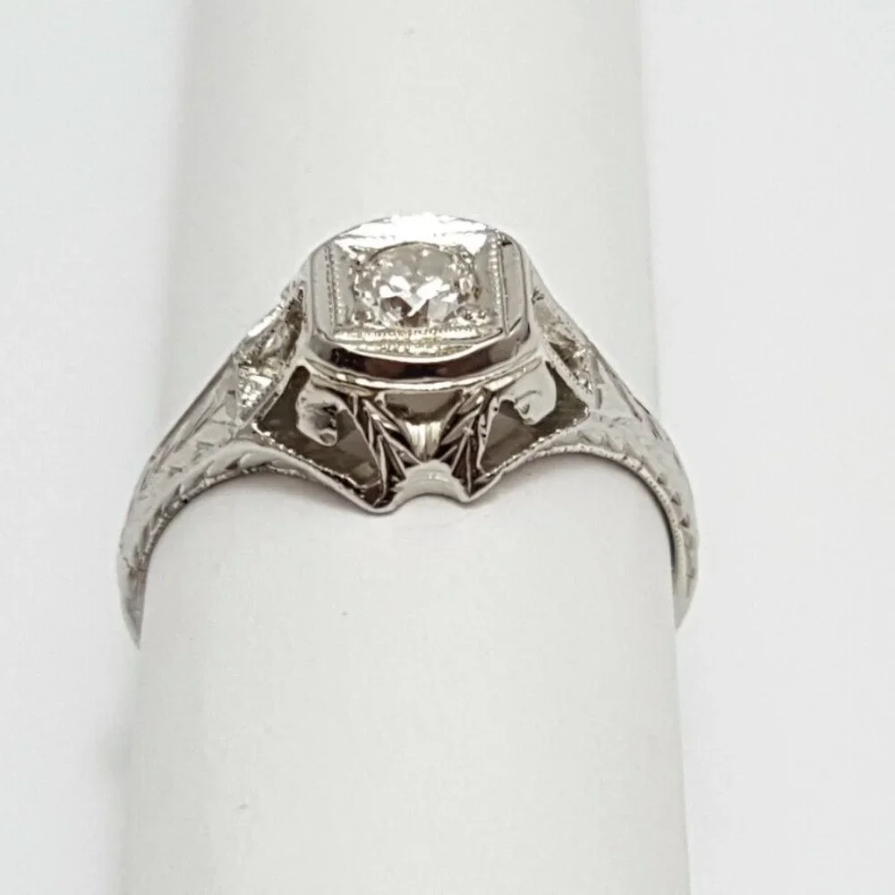 Vintage 18K Solid White Gold Art Deco Ladies Diamond Wedding Engagement Ring